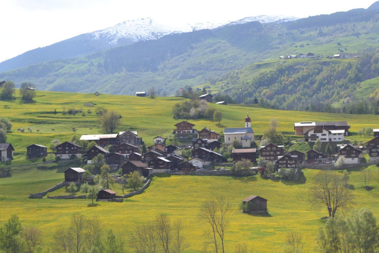 Chalets Casa da Luzi Surcasti Esterno foto