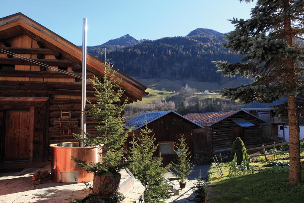 Chalets Casa da Luzi Surcasti Esterno foto
